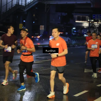 Runner Photo 7885283