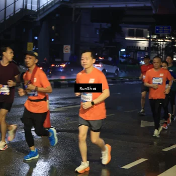 Runner Photo 7885284