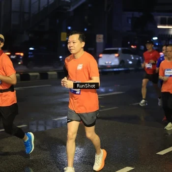 Runner Photo 7885297