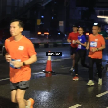 Runner Photo 7885300