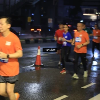 Runner Photo 7885301