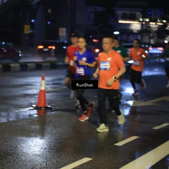 Runner Photo 7885305