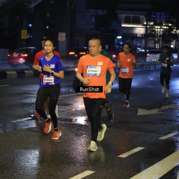 Runner Photo 7885310