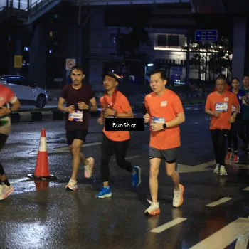 Runner Photo 7885311