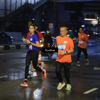 Runner Photo 7885315