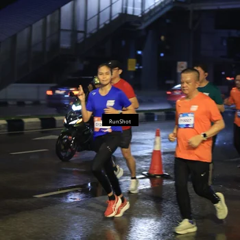 Runner Photo 7885325