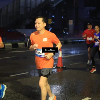 Runner Photo 7885328