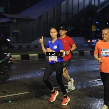 Runner Photo 7885331