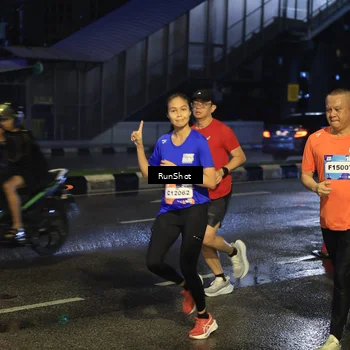 Runner Photo 7885332