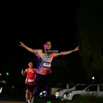 Runner Photo 7885335