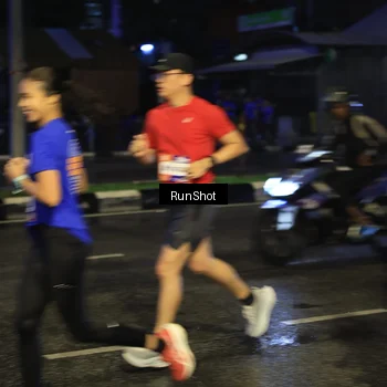 Runner Photo 7885342