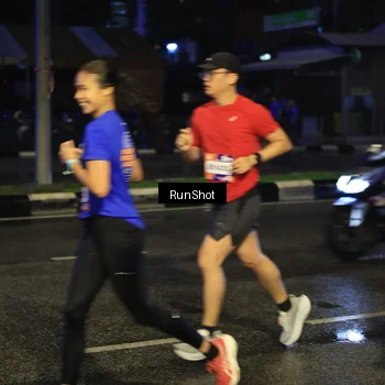 Runner Photo 7885343