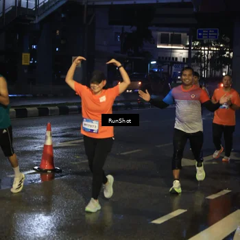Runner Photo 7885372