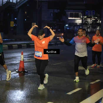 Runner Photo 7885373