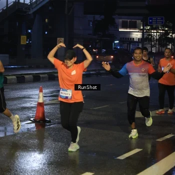 Runner Photo 7885378