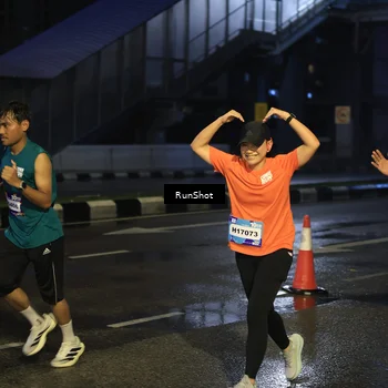 Runner Photo 7885383