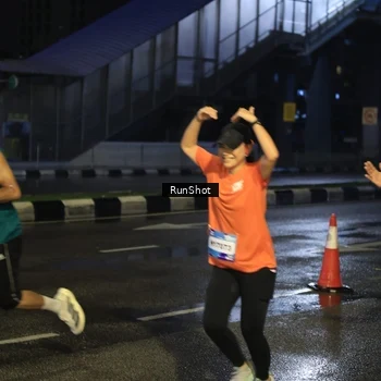 Runner Photo 7885387