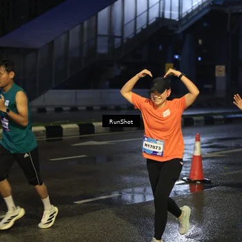 Runner Photo 7885393