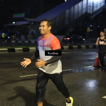 Runner Photo 7885412