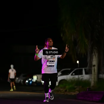 Runner Photo 7885420