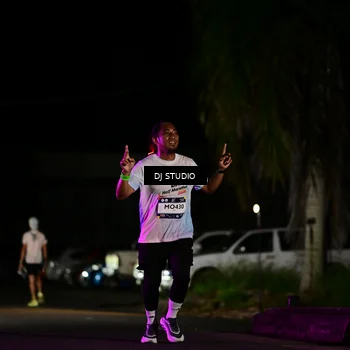 Runner Photo 7885421