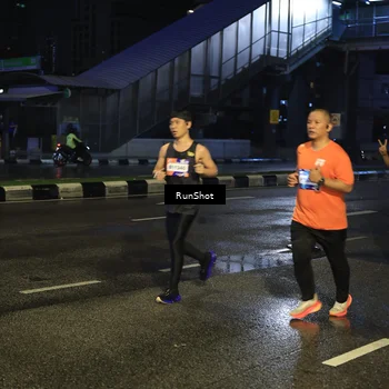 Runner Photo 7885424