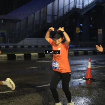 Runner Photo 7885425