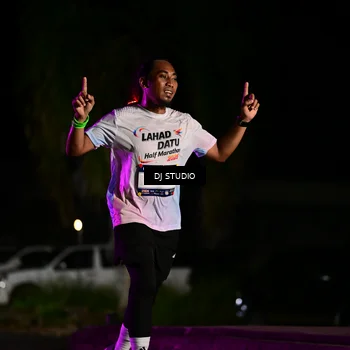 Runner Photo 7885437