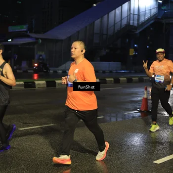 Runner Photo 7885445