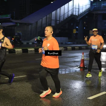 Runner Photo 7885448
