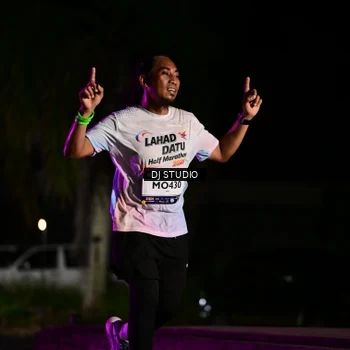 Runner Photo 7885457
