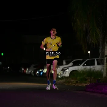 Runner Photo 7885458