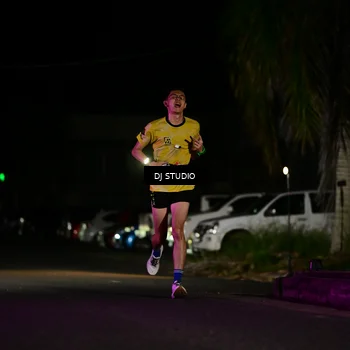 Runner Photo 7885467