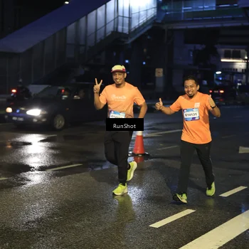 Runner Photo 7885471