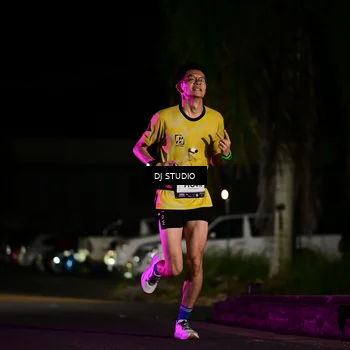 Runner Photo 7885473
