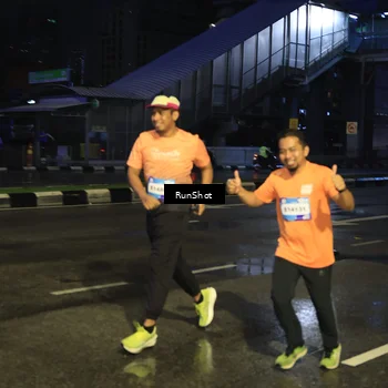 Runner Photo 7885480