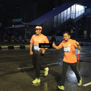 Runner Photo 7885486