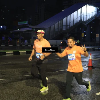 Runner Photo 7885495