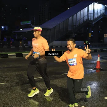 Runner Photo 7885496