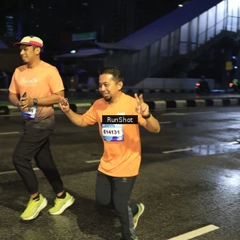 Runner Photo 7885501