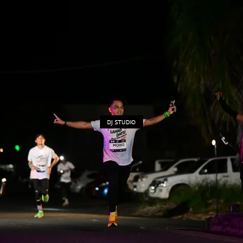 Runner Photo 7885502
