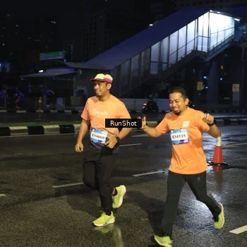Runner Photo 7885506