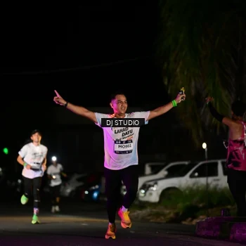 Runner Photo 7885510