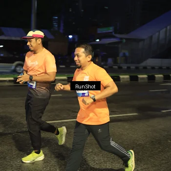 Runner Photo 7885513