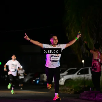 Runner Photo 7885519