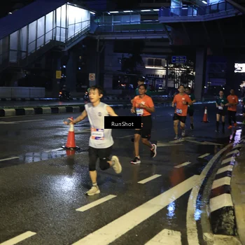 Runner Photo 7885522