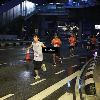 Runner Photo 7885528