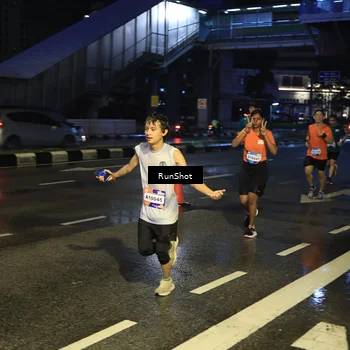 Runner Photo 7885529