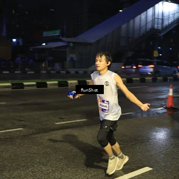 Runner Photo 7885553