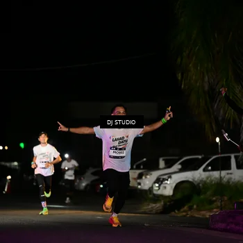 Runner Photo 7885555